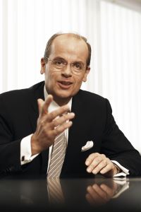 Andritz˾ϯ(zh)й-Wolfgang LeitnerʿRobert Schuler-Voithʿչ˾O(jin)ϯһ